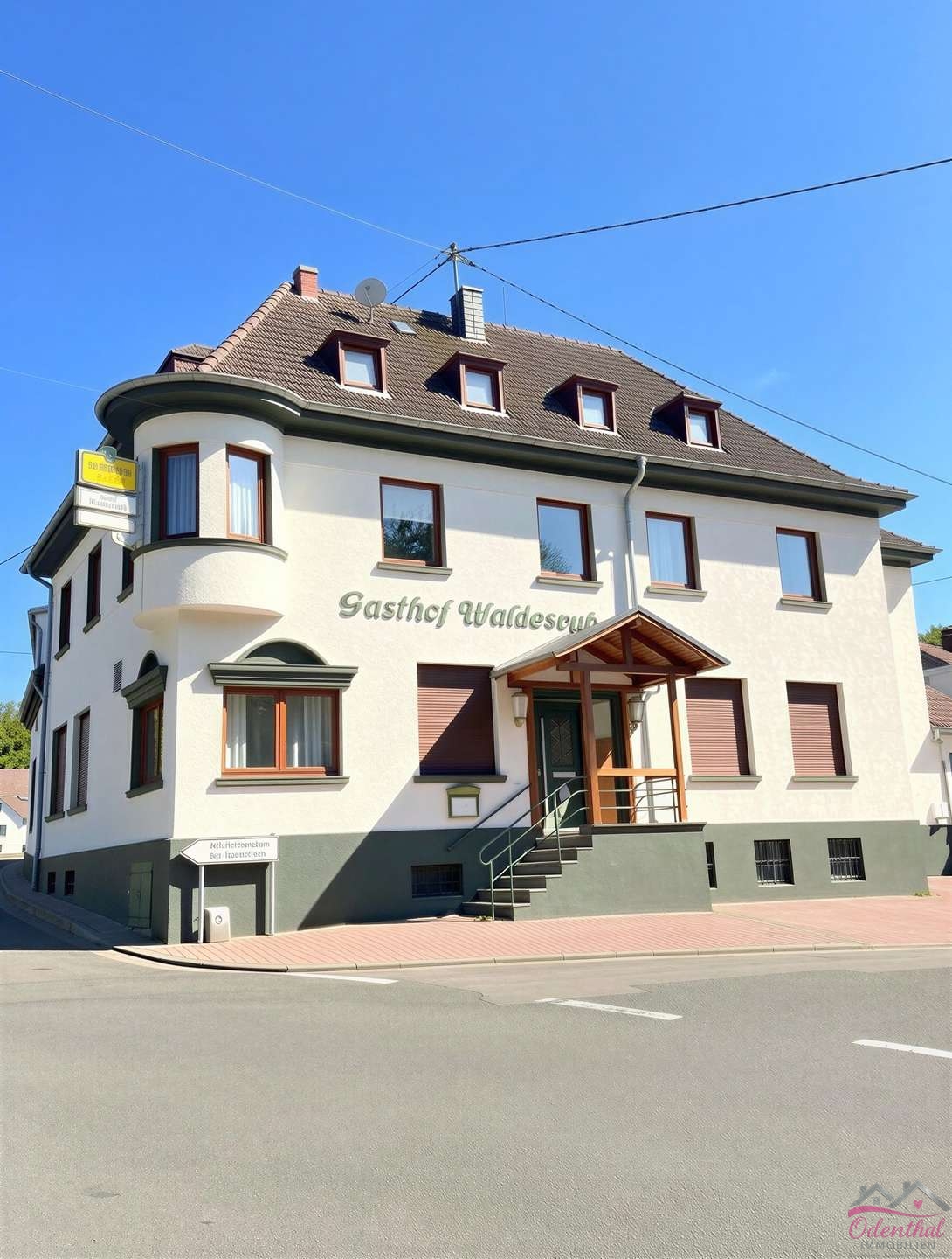 EFH + Gastro+ 2 Wohnungen